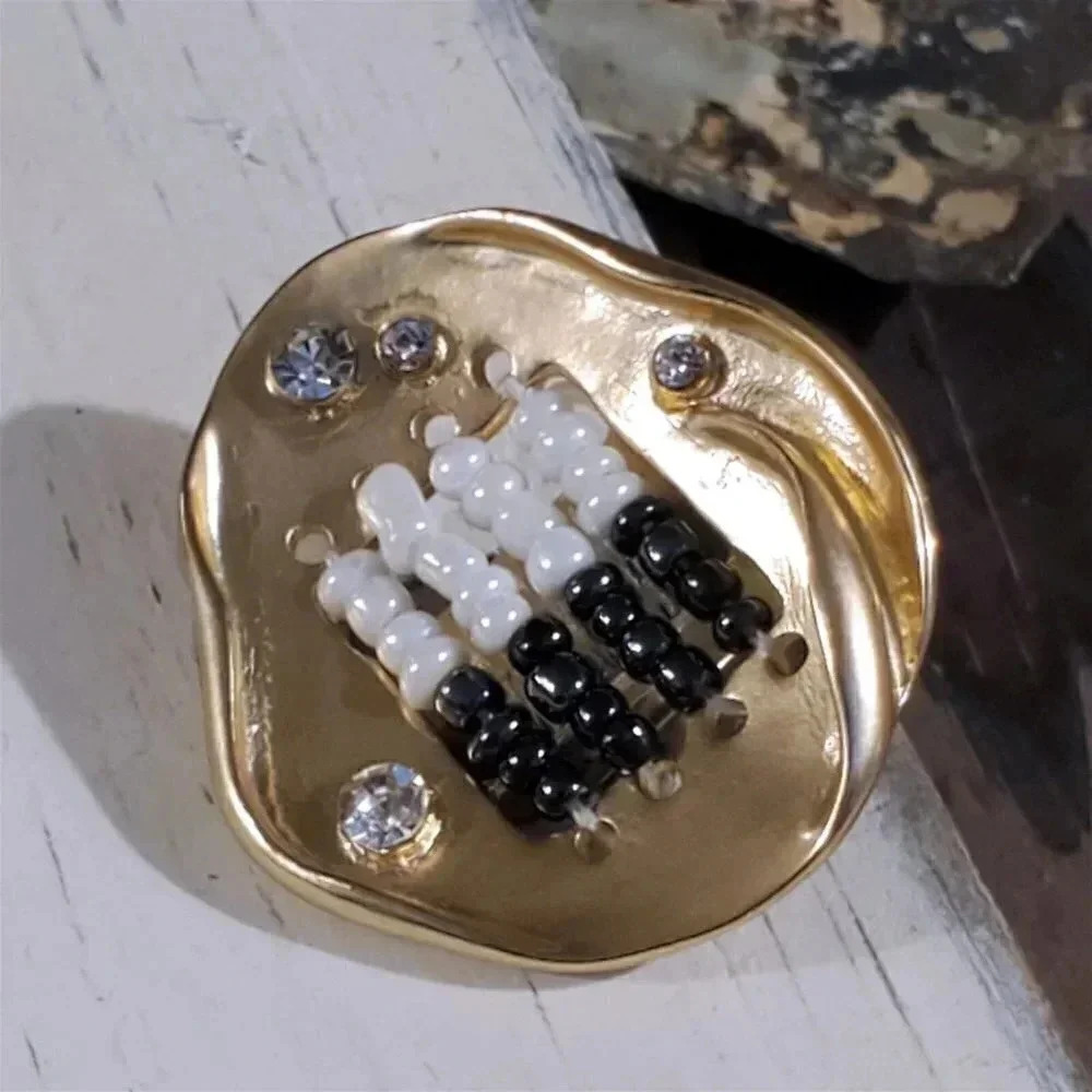 Crystals and Glass Beads Baroque Gold Plated Adjustable Statement Cocktail Ring - Picture 5 of 13